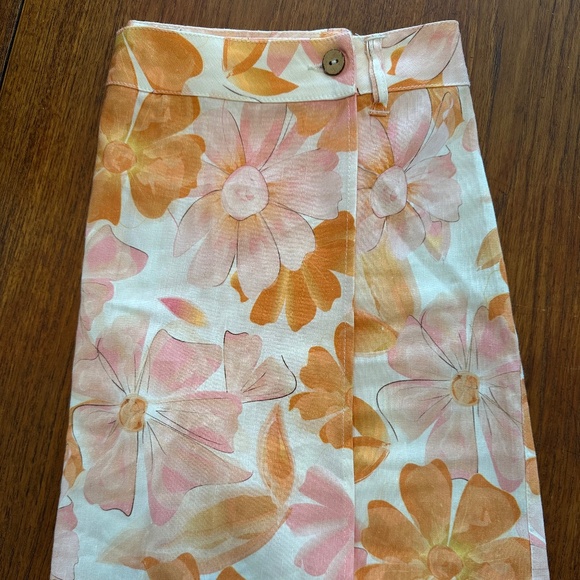 Charlie B Printed Linen Blend Wrap Skort - As New - Picture 5 of 13